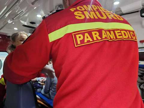 Lecţii gratuite de prim ajutor oferite de voluntari SMURD în centrul Capitalei, luni după-amiază