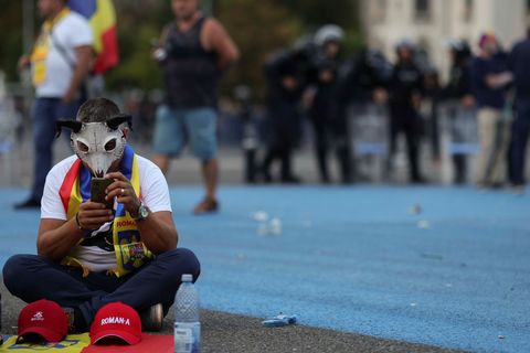 Cum s-a văzut protestul oierilor pe reţelele sociale. De la revendicările fermierilor la „Turul doi înapoi”

