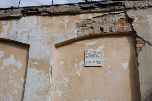 Ciolacu vrea ca CJ Buzău să gestioneze proiectul fostului penitenciar de la Râmnicu Sărat: „Este un proiect de ţară” - FOTO
