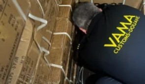 Încălţăminte ”de marcă”, în valoare de 4,9 milioane de lei, confiscată de inspectorii vamali de la Isaccea, la ieşirea din ţară