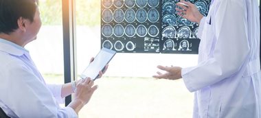 Oamenii de ştiinţă au descoperit cum mor celulele creierului în cazul maladiei Alzheimer