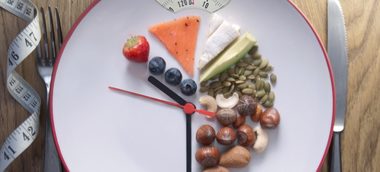 Câte ore de fasting sunt necesare pentru a îmbunătăţi foamea, starea de spirit şi somnul? Ce spune cel mai mare studiu de ştiinţa nutriţiei din lume