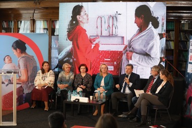 Studiu Salvaţi Copiii - Una din trei gravide din medii dezavantajate nu merge la control medical în timpul sarcinii / 18% dintre gravidele incluse în studiu au între 13 şi 17 ani