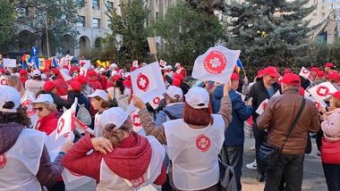 Sanitas anunţă declanşarea conflictului colectiv de muncă / De luni se vor strânge semnături