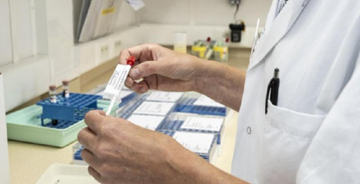 Bărbat din judeţul Sibiu, decedat din cauza rujeolei / S-a tratat la domiciliu, iar când a ajuns la spital a refuzat administrarea de oxigen şi a cerut externarea / A revenit când starea de sănătatea era prea gravă şi nu a putut fi salvat