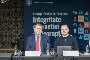 UPDATE - Rafila: Traversăm o perioadă fără precedent cu programe majore de finanţare care generează mii de achiziţii publice. Trebuie să vorbim cât se poate de deschis despre integritate şi anticorupţie, nu ne putem permite să compromitem niciun proiect