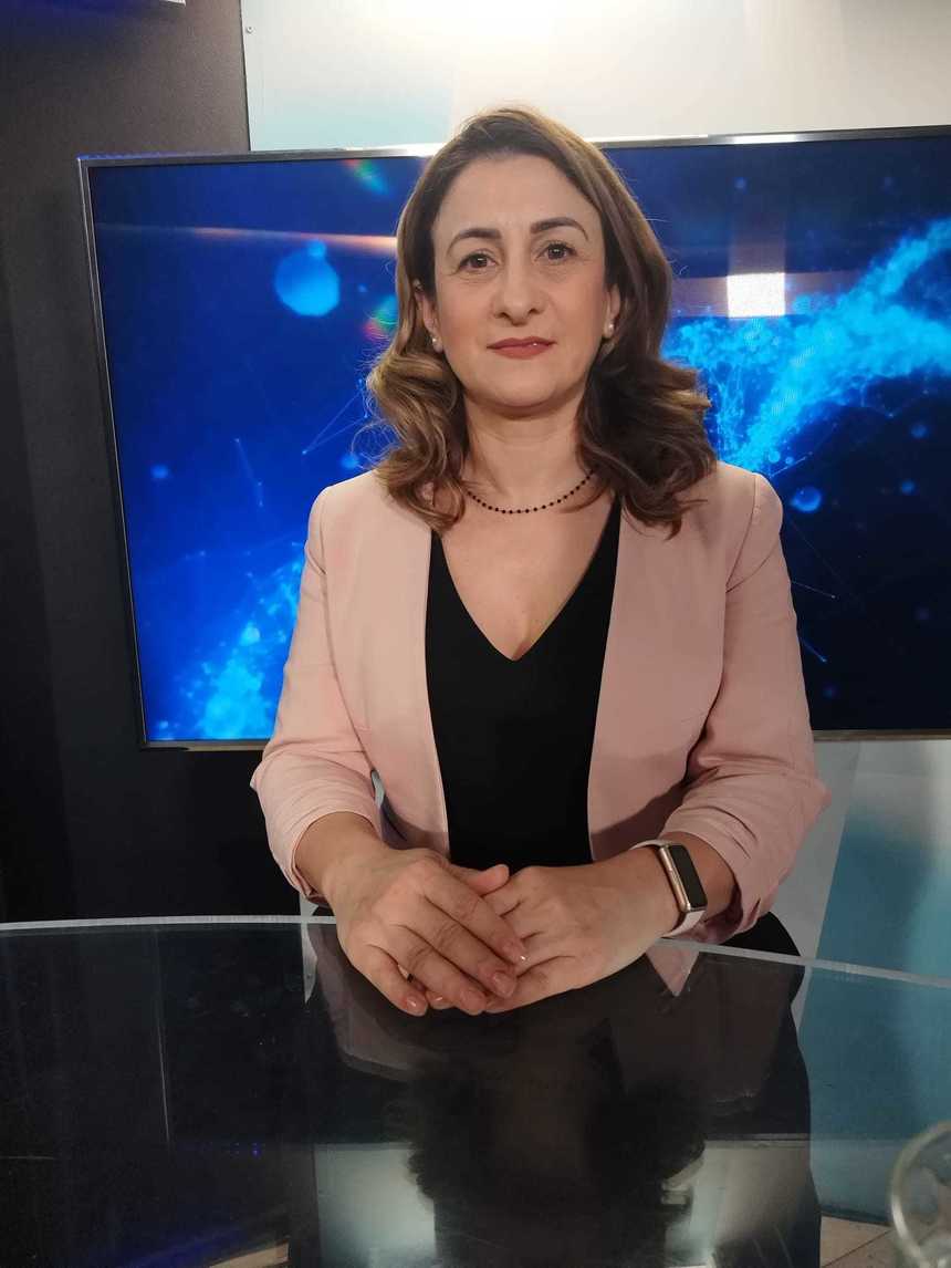 Anca Bălăşoiu, moaşă licenţiată: Din păcate, în România sunt puţine moaşe, cred că sub 500 la nivel naţional

