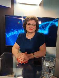 Embolizare arterială tiroidiană la Spitalul Universitar de Urgenţă Bucureşti – Medicul Diana Loreta Păun: Ne-am gândit să deschidem o nouă poartă în abordarea tratamentului nodulilor tiroidieni
