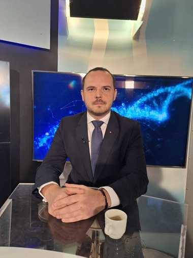 Ministrul Sănătăţii, despre concediile medicale: Îmi doresc să reducem acest fenomen printr-o informare mai corectă/ Am rugat experţii CNAS să vină cu un plan de măsuri prin care să regândim puţin modul de acordare a concediilor medicale