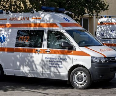 Alexandru Rogobete: Transmit întreaga mea recunoştinţă tuturor celor care lucrează în cadrul serviciilor de ambulanţă. Vă mulţumesc pentru sutele de zile şi nopţi în care aţi fost acolo pentru pacienţi