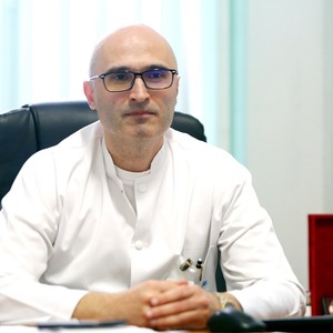 Medici de la Spitalul de Boli Infecţioase Timişoara: Tragem un semnal de alarmă legat de necesitatea unui program de prevenţie şi de screening pentru cancerul pulmonar / Un român moare în fiecare oră