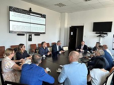UPDATE - Alexandru Rogobete, discuţie cu sindicaliştii despre pachetul al doilea  - Salariaţii cer păstrarea locurilor de muncă şi a veniturilor / Ce a transmis ministrul Sănătăţii 

