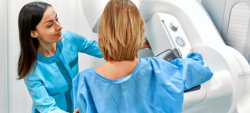 Femeile care nu se prezintă la primul screening pentru cancerul de sân au un risc cu 40% mai mare de a muri din cauza acestei boli

