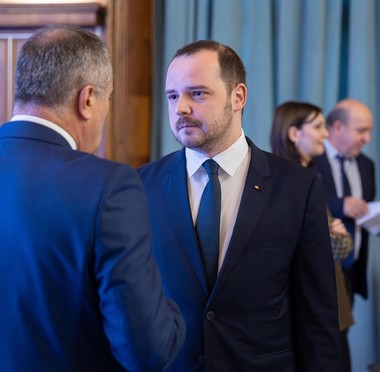 Ministrul Sănătăţii: România îşi consolidează rolul activ în reţeaua globală a donatorilor de celule stem hematopoietice / Oferă pacienţilor şansa de a identifica mai rapid un donator compatibil