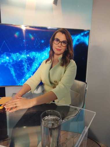 Raluca Juncar, medic primar protetică dentară: Foarte mulţi pacienţi vin deja cu nişte idei preconcepute sau cu nişte imagini pe care le iau din social media / Zirconiu este bun pentru anumite situaţii clinice