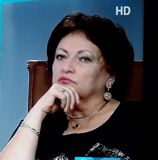 Medicul Monica Pop, sfaturi din propria experienţă pentru pacienţii cu cancer: Mergeţi la timp la medic dacă şi când apar simptome de orice fel / Nu căutaţi pe internet vindecători miraculoşi / Nu vă scădeţi încrederea în dumneavoastră! 

