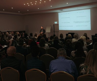 Agenţia Naţională pentru Politici şi Coordonare în Domeniul Drogurilor şi al Adicţiilor: Este esenţial ca profesioniştii din prima linie să recunoască semnele specifice consumului de droguri şi să cunoască paşii de urmat în cazul urgenţelor medicale 