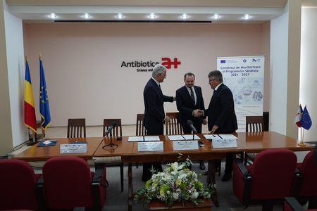 UPDATE - Proiect de peste 370 de milioane de lei pentru un centru de cercetare şi producţia de medicamente critice, semnat de Antibiotice Iaşi / Rogobete: Consolidăm independenţa în producţia de medicamente esenţiale / Ce cuprinde proiectul 

