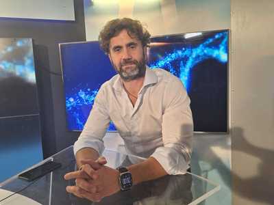 Medicul Andreas Vitoulkas: Prezervativul salvează vieţi / Pur şi simplu trebuie să ne protejăm / Tineri care la un moment dat este posibil să înceapă activitatea sexuală, este bine să aibă un control la un ginecolog

