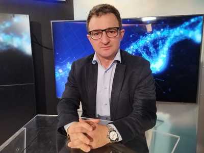 Medicul Oltjon Cobani: Pentru că industria de beauty e în mare dezvoltare, rezidenţii încearcă să facă aceste specializări în chirurgie plastică / Aceasta nu înseamnă doar chirurgie estetică



