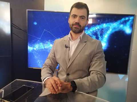 Cum se măsoară corect tensiunea arterială: Într-un moment în care persoana nu este surescitată emoţional, în poziţie relaxată, cu tălpile pe sol şi ideal, cu tensiometru pentru braţ, nu pentru încheietură

