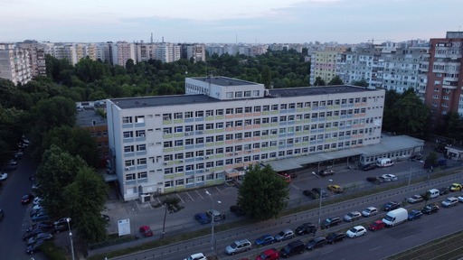 UPDATE - Defecţiune tehnică a instalaţiei de oxigen de la Spitalul Pantelimon, după ce o persoană necunoscută a escaladat gardul, a distrus compenente ale acesteia şi a sustras o ţeavă şi un robinet / Autospecială ISU cu rezerve de oxigen, trimisă 