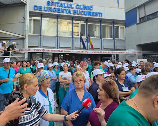UPDATE - Grevă generală în Sănătate – Sindicaliştii SANITAS au declanşat conflictul, nemulţumiţi de Legea salarizării şi lipsa dialogului social / Peste 500 de spitale vor asigura doar asistenţa medicală şi serviciile esenţiale/ Mesajele unor lideri FOTO