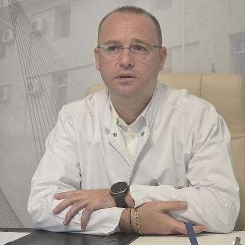 Elev din Iaşi, suspect de scarlatină, internat la Spitalul de Boli Infecţioase / Medic: Boala se răspândeşte foarte uşor în şcoli şi se recomandă izolarea la domiciliu sau în spital