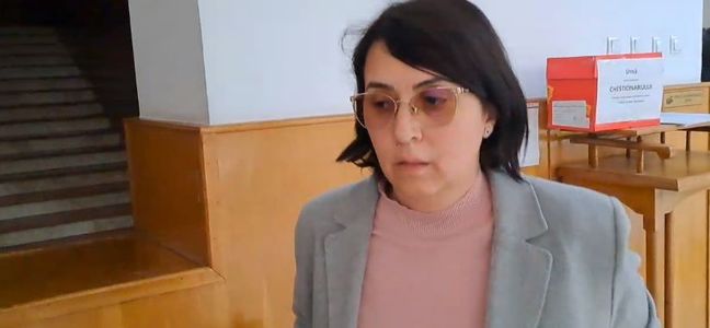 Fiica omului de afaceri arădean Ioan Crişan, ucis în urmă cu aproape patru ani în explozia maşinii sale, rămâne sub control judiciar/ Ceilalţi doi complici, în arest preventiv