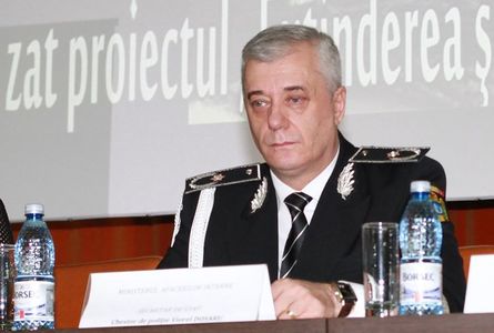 Dosarul în care sunt cercetaţi procurori, poliţişti, şeful CJ Prahova şi fiul acestuia, clasat în 2014, redeschis de ICCJ