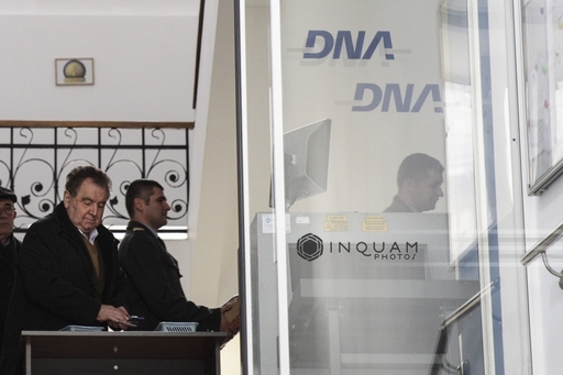 Omul de afaceri Ilie Carabulea şi fiul său, reţinuţi în dosarul de constituire de grup
infracţional