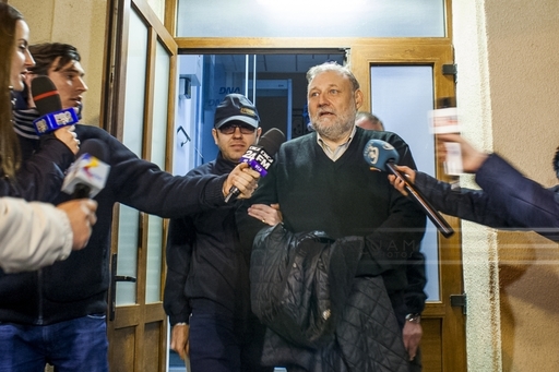 Murgeanu a recunoscut la DNA şi la instanţă primirea banilor, iar denunţătorii sunt Florian Walter şi Sorin Lungu - surse