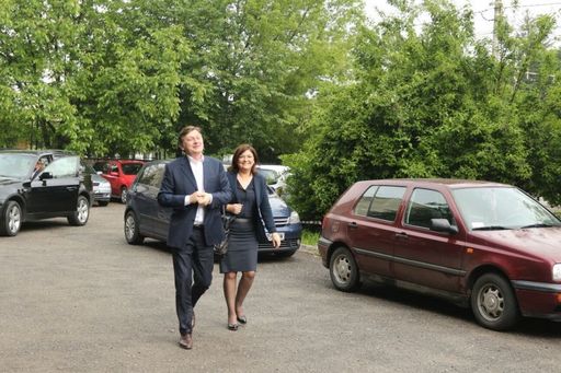 Omul de afaceri Dragoş Dobrescu ar fi plătit cea mai mare parte din apartamentul soţilor Antonescu - surse