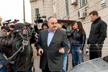Fostul ministru al Comunicaţiilor Gabriel Sandu, audiat la DNA