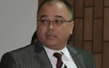 Managerul Spitalului de Urgenţă Constanţa, Dănuţ Căpăţînă, arestat pentru că ar fi luat mită peste 85.000 de euro