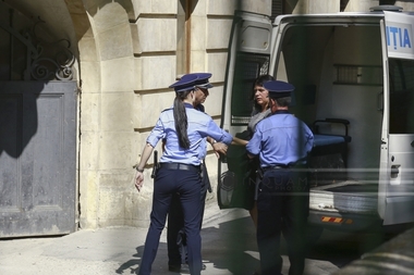 Flori Dinu, directorul general al Hexi Pharma, va fi dusă la Judecătoria Sectorului 5 cu propunere de arestare preventivă