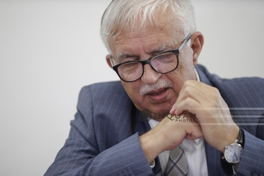 Augustin Zegrean vorbeşte, într-un interviu pentru News.ro, despre decizia CCR privind abuzul în serviciu, alegerile în două tururi şi ce modificări ar aduce Constituţiei 