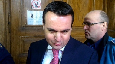 Primarul suspendat al municipiului Baia Mare, acuzat de luare de mită în formă continuată, rămâne în arest preventiv