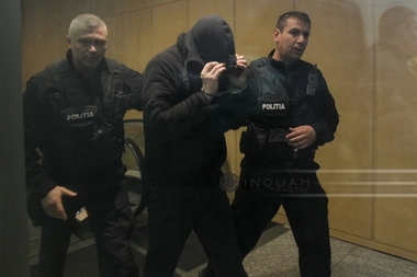 Beke Istvan şi Szocs Zoltan, acuzaţi că au încercat să comită un atentat pe 1 decembrie 2015, sunt ţinuţi în arest la domiciliu, pentru a sta mai mult cu familiile
