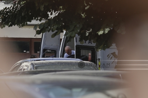 Viceguvernatorul BNR Bogdan Olteanu, adus la instanţa supremă cu propunere de arestare preventivă. FOTO