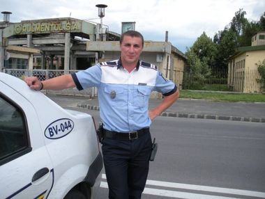 Poliţistul Godină, după decizia Senatului în cazul Oprea: Am voie să spun ce simt? Îmi e silă!