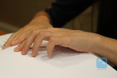 O versiune a Codului penal pe înţelesul copiilor, scrisă în alfabetul Braille, a ajuns la Biblioteca Naţională
