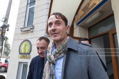 Radu Mazăre: "Când am revenit în Madagascar, am demarat discuţiile despre teren cu tribul care era proprietar"