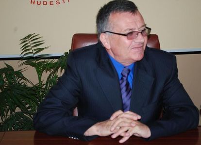 Fostul vicepreşedinte al Agenţiei Medicamentului, Lazăr Iordache, şi-a recunoscut vinovăţia în dosarul de corupţie. Procurorii propun condamnarea lui la patru ani de închisoare
