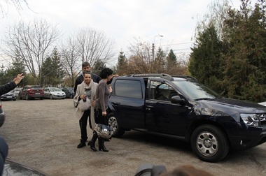 Preşedinta AEP, adusă cu mandat la DNA Ploieşti, unde va fi audiată în dosarul de trafic de influenţă şi spălare de bani