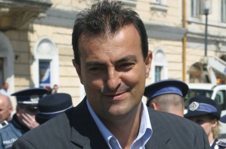 Fostul primar din Cluj-Napoca Sorin Apostu, condamnat în 2014 la închisoare şi eliberat condiţionat în mai, a încheiat un acord de recunoaştere a vinovăţiei într-un alt dosar