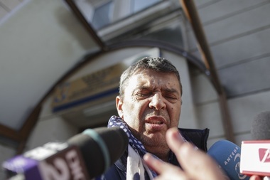 Şeful Consiliului Judeţean Ilfov, Marian Petrache, audiat la DNA ca suspect într-un dosar de şantaj şi luare de mită. Petrache îşi anunţă demisia din funcţiile deţinute în PNL