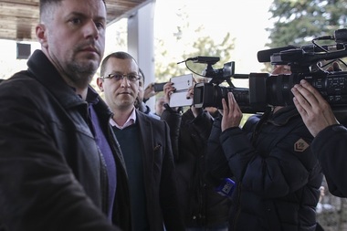 Cumnatul lui Sebastian Ghiţă, adus cu mandat la DNA Ploieşti pentru a fi audiat
