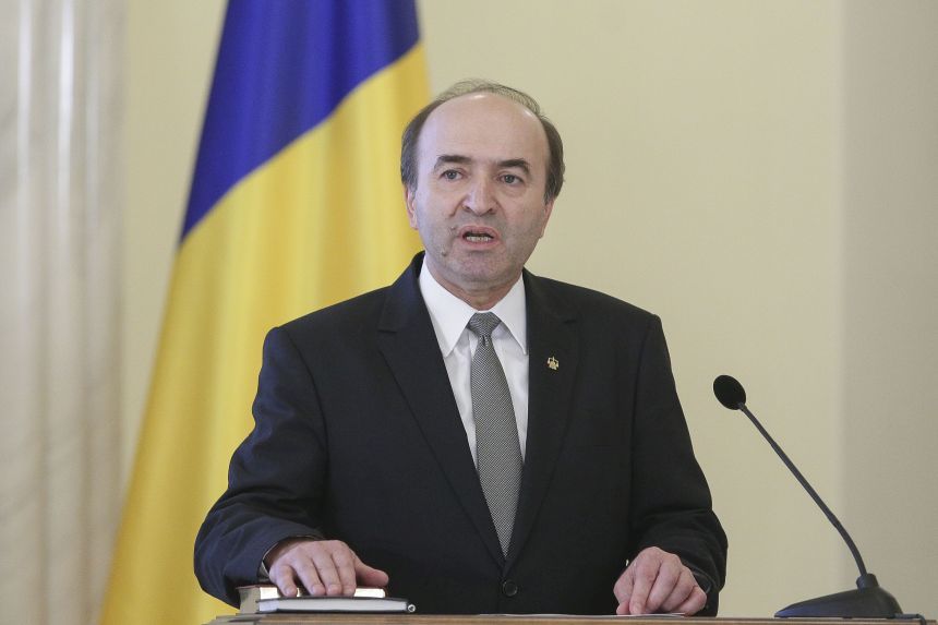 Ministrul Justiţiei i-a prezentat premierului concluziile evaluării Ministerului Public şi Direcţiei Naţionale Anticorupţie - surse