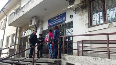 Ancheta DGA de la Serviciul de Evidenţa Persoanelor Galaţi: 500 de cetăţeni moldoveni apar cu vize de reşedinţă la doar câteva adrese